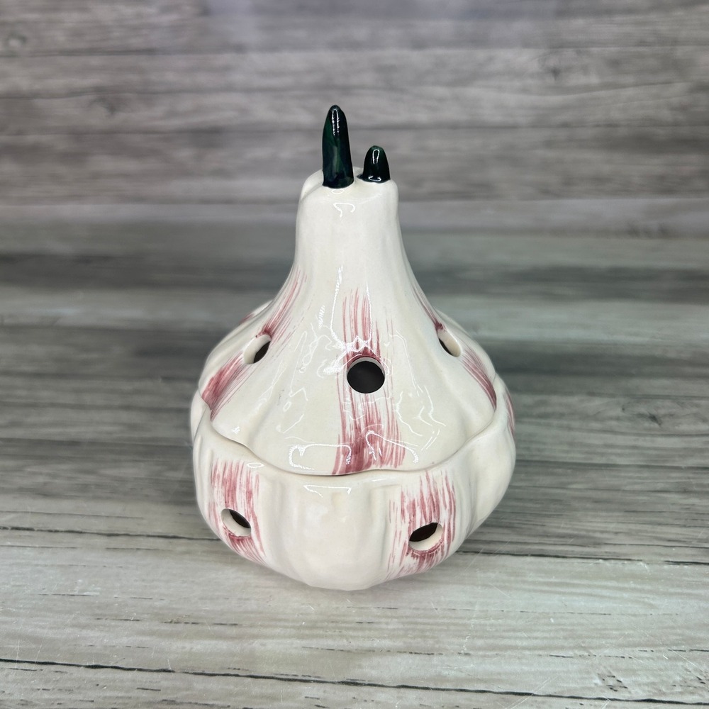 Anthropologie Farmstand Garlic Keeper Lidded Ceramic Veggie Jar Cottagecore VTG